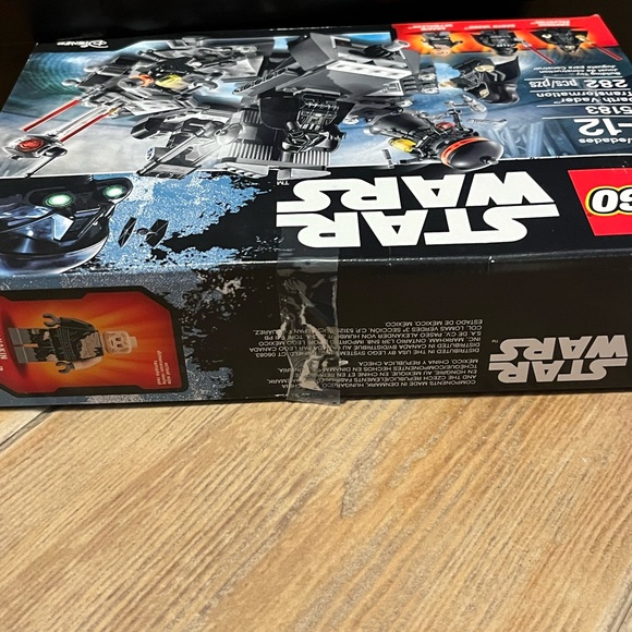 LEGO Star Wars Darth Vader Transformation- New - Picture 3 of 5